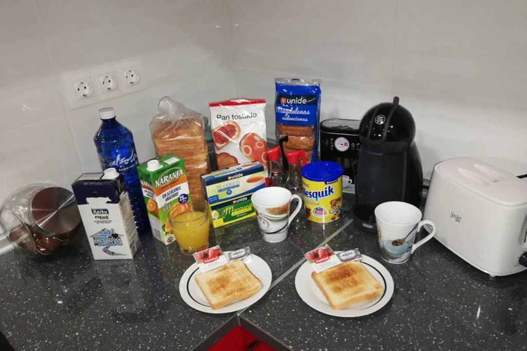 Apartamento Centrico , Wifi + Desayuno Logroño Exteriör bild